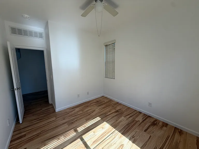 7809 W Palm Ln — Photo 7