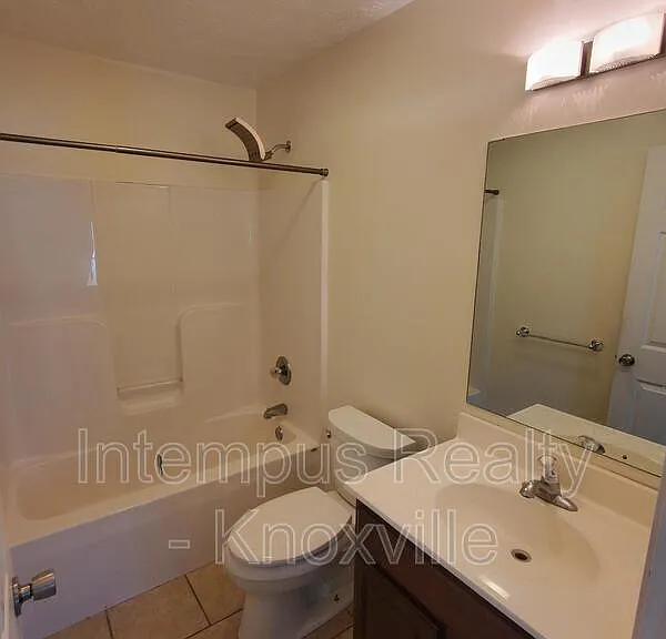 306 Joshua Landing Ct — Photo 15