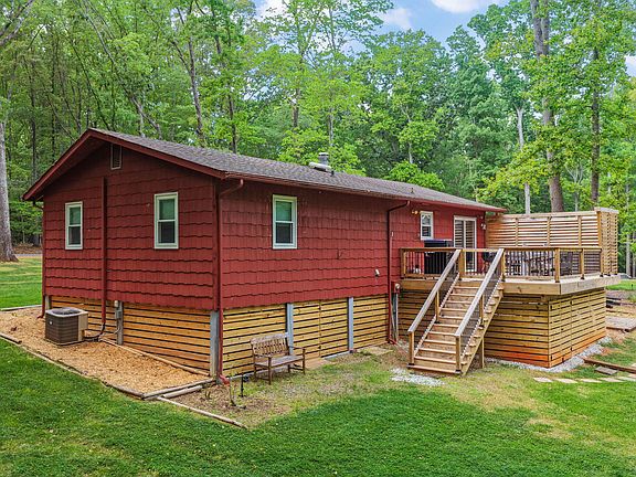 3rd image of 399 Lewis Rd