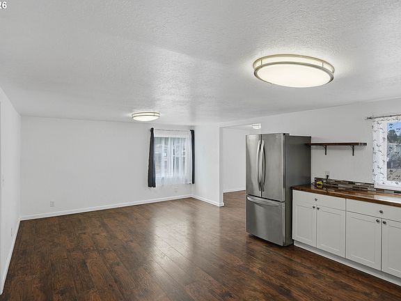 3rd image of 130 N 12th St