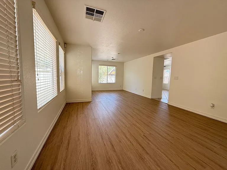 2696 Begonia Valley Ave — Photo 3