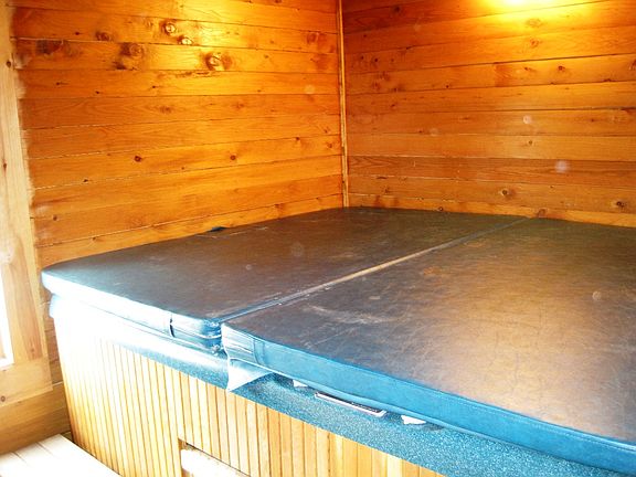 One BIG Hot Tub- Cedar Walls