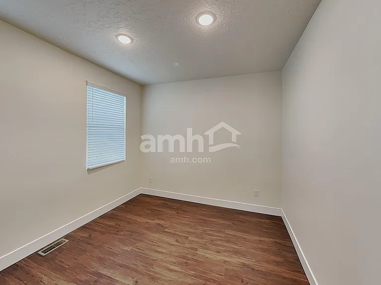 9315 W Barcelona St — Photo 14