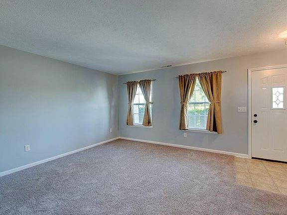3rd image of 10710 Brighton Knoll Pkwy N