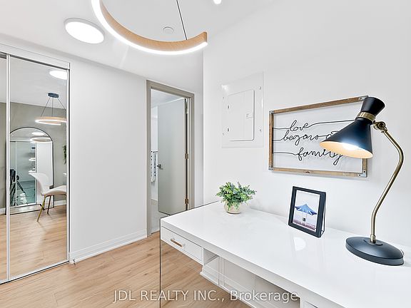 2nd image of 99 Foxbar Rd #1001