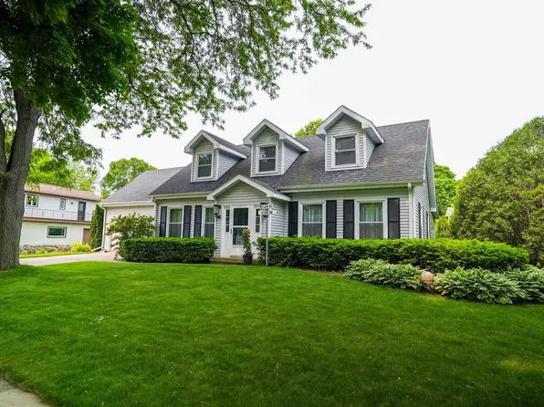 5306 Arapahoe Ln, Madison, WI 53704