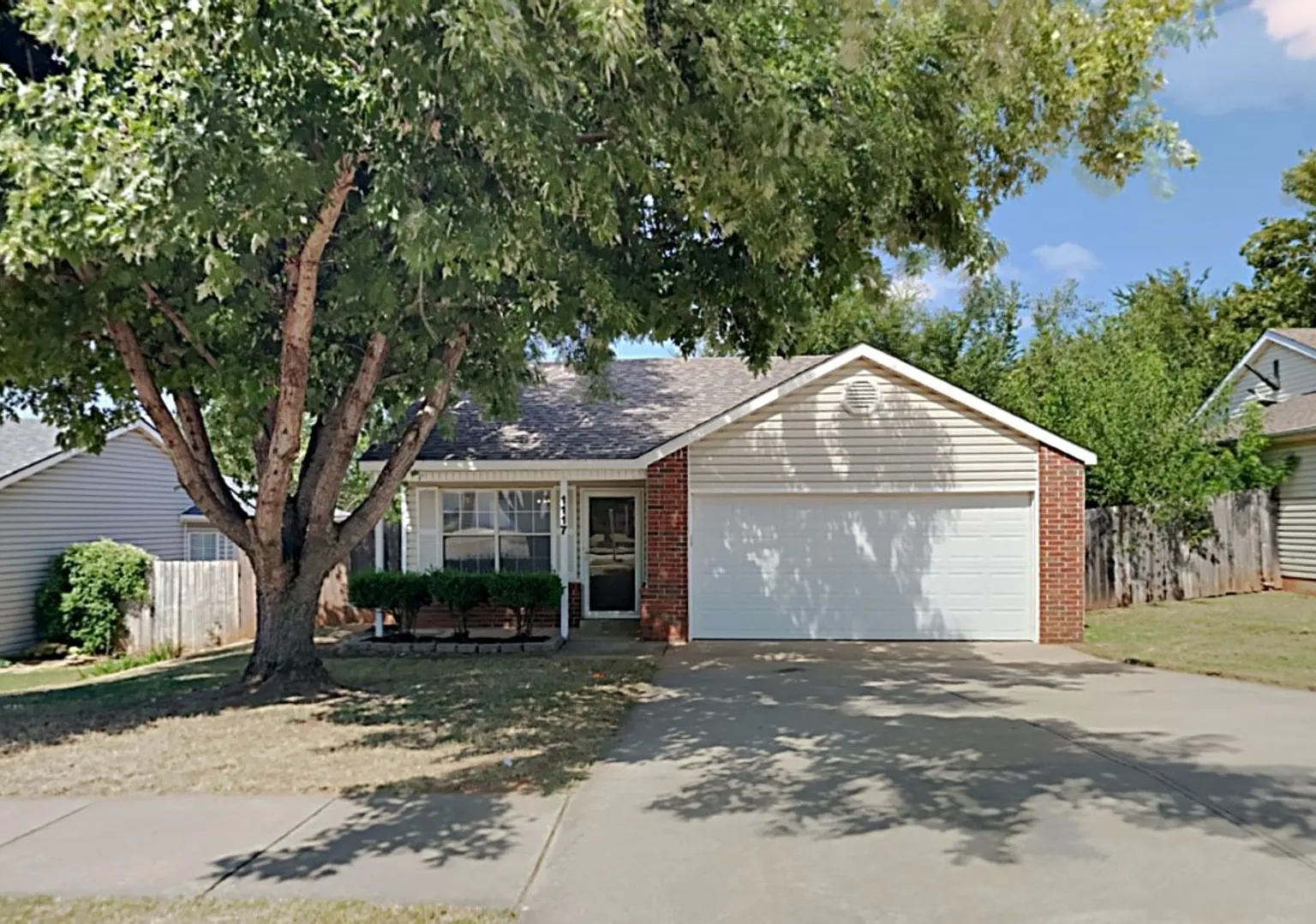 Cozy 3 Bedroom, 2 Bathroom Home in Norman Schools. — Photo 1