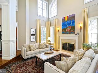 9120 Town Gate Ln, Bethesda, MD 20817