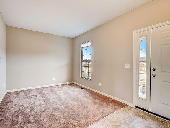 3rd image of 6867 Valkenier Pkwy