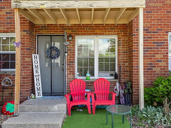 3rd image of 3 Colonial Road #97