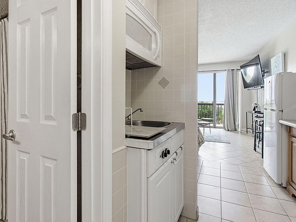 2nd image of 214 Miracle Strip Pkwy SW #406B