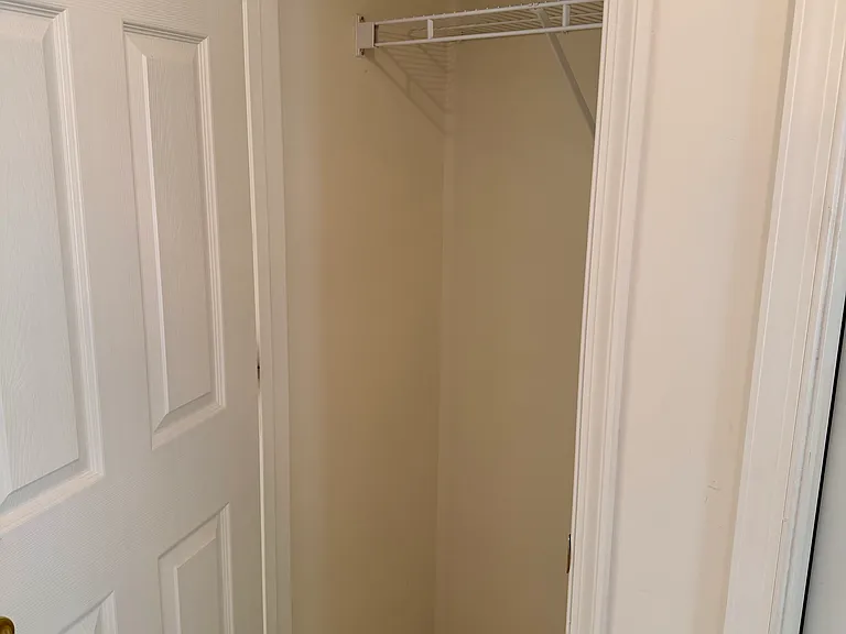 105 Acorn Ln — Photo 7