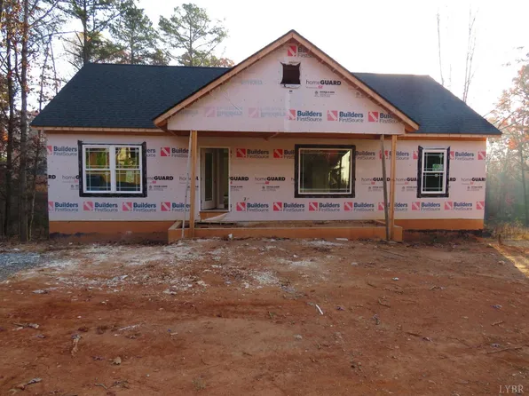 1277 Dodson Dr, Rustburg, VA 24588
