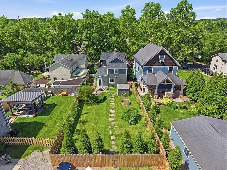 325 Centennial Ave — Photo 46