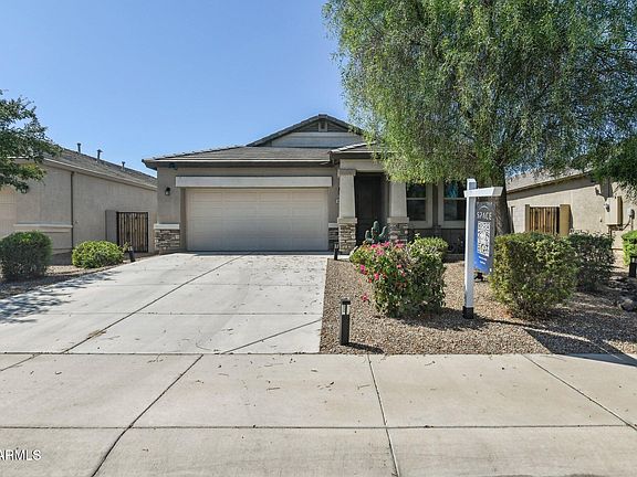 3rd image of 41315 W JENNA Lane