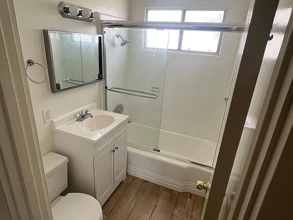 3rd image of 324 E Santa Anita Ave #B