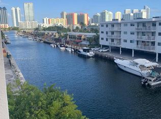 3716 NE 168th St APT 405, North Miami Beach, FL 33160