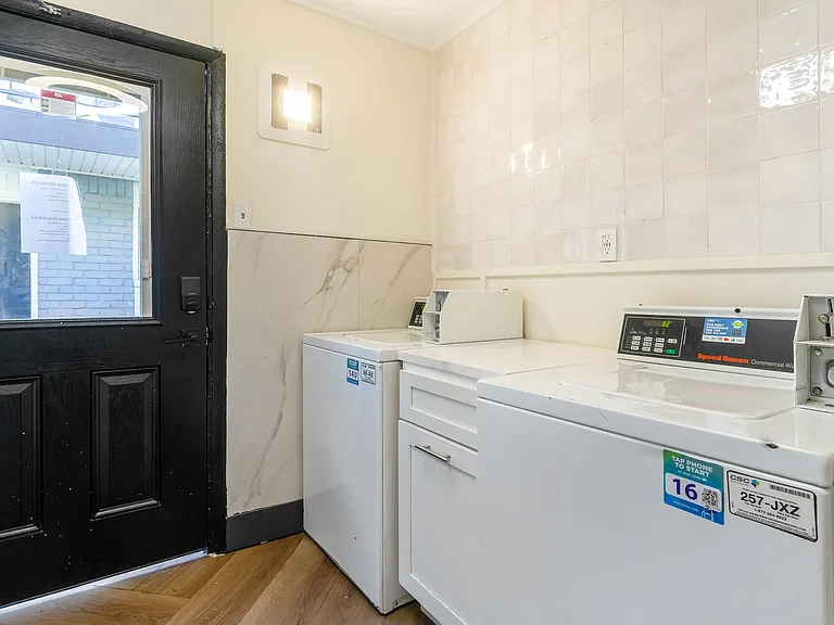 Loreto Apartment Homes — Photo 17