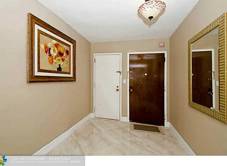 3690 Inverrary Dr #3 — Photo 5