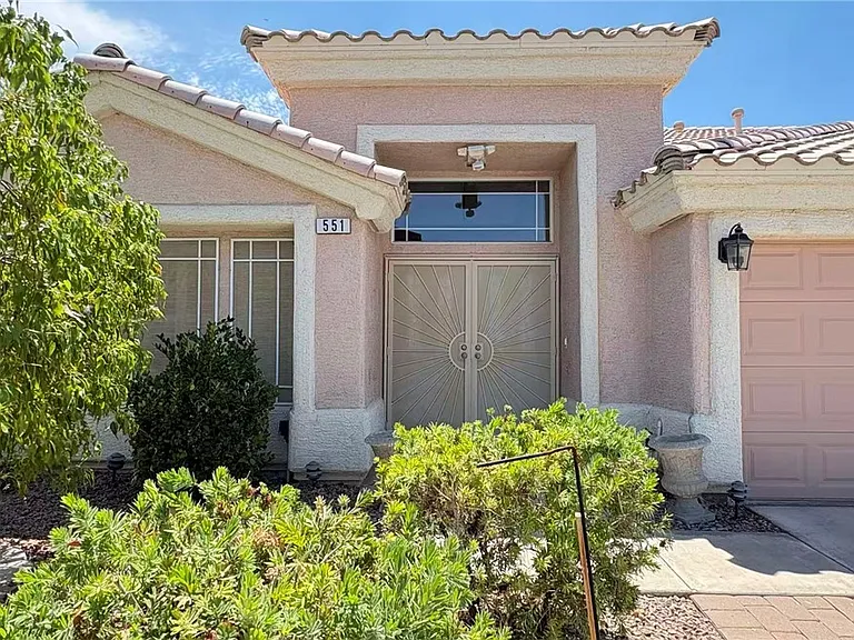 551 Duran St — Photo 3