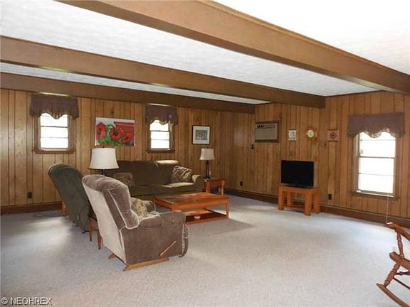 5th image of 1103 Westover Dr SE
