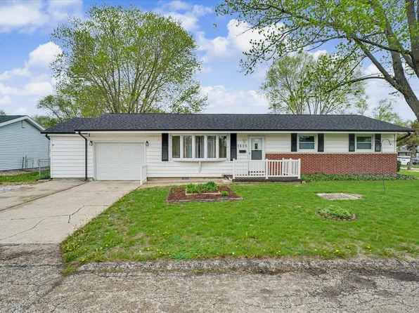 1605 Grange Dr, Rantoul, IL 61866