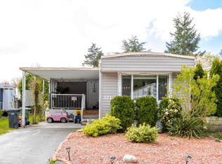 1840 160th St #221, Surrey, BC V4A 4X4