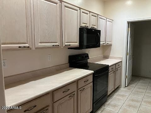 5th image of 17237 E Grande Boulevard #106