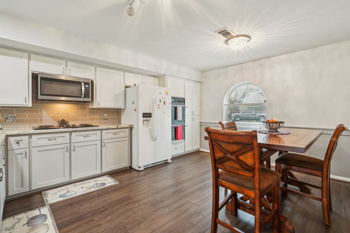 Glenbranch Dr-012.jpg