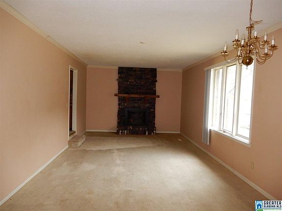 4th image of 1225 Edwards Lake Cir