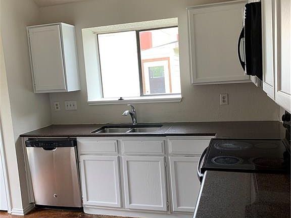 2nd image of 1547 Haven Pl