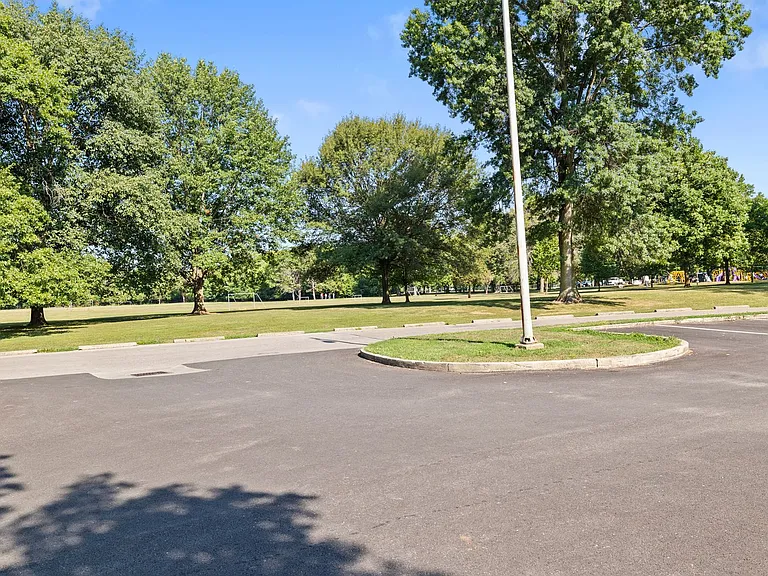 181 Amazon Pl — Photo 34