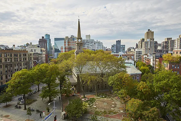 Sold by Stribling | media 19