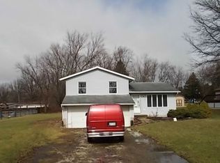 4135 Tapper Rd, Barberton, OH 44203