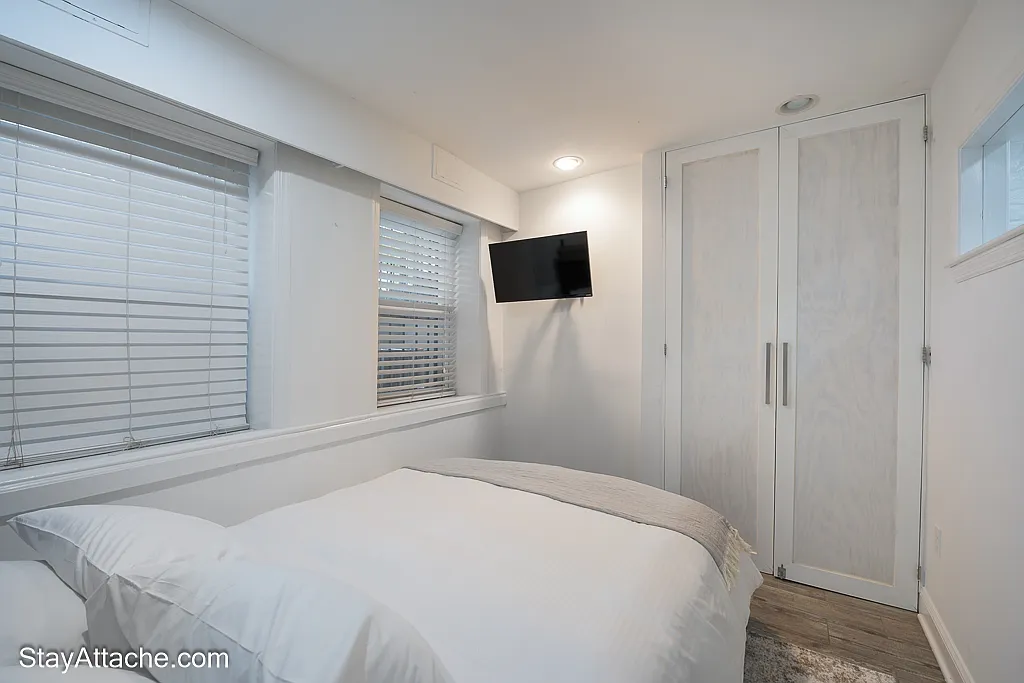 1809 19th Street NW Unit 1, Washington, DC 20009 in Dupont Circle — Photo 2