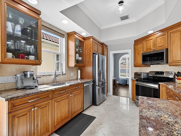 3rd image of 8223 Pine Cay Road