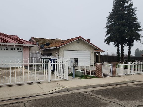 3rd image of 691 Edgar Ave