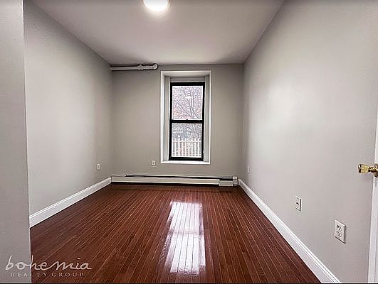 4th image of 36 Marble Hill Ave