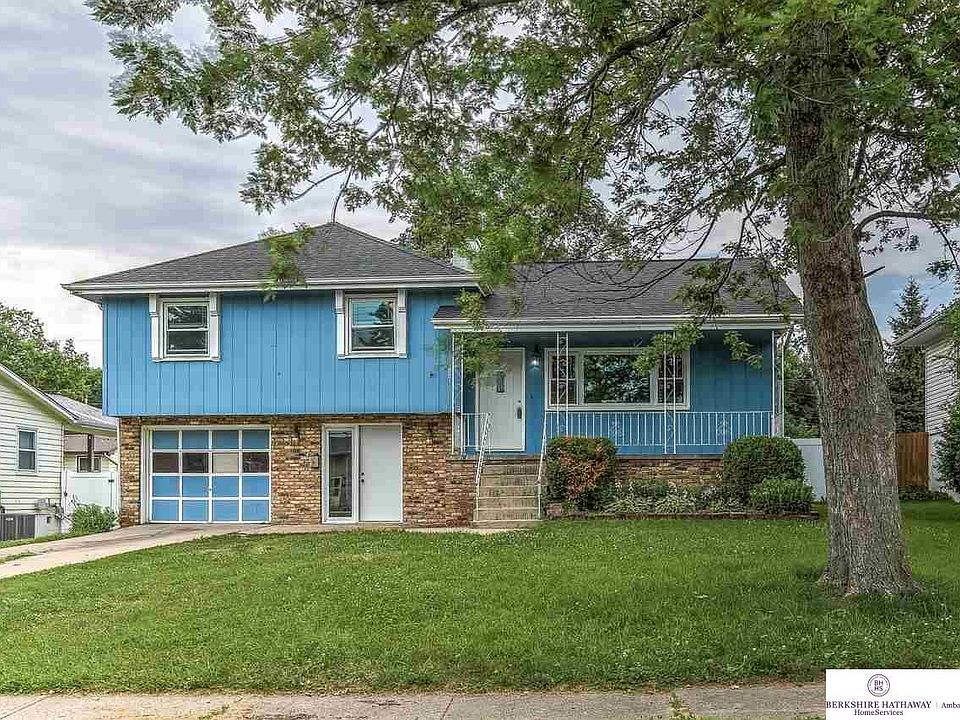 1st image of 8815 S Glenview Dr