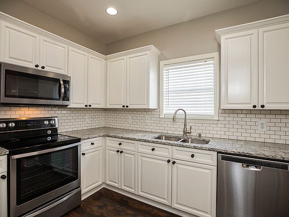 3rd image of 678 Old Cahaba Dr