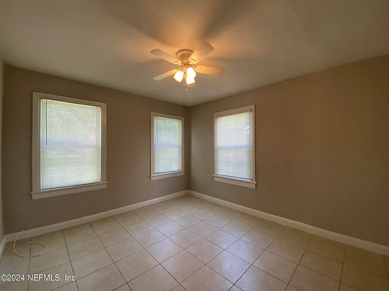 2671 Forbes St #B — Photo 9