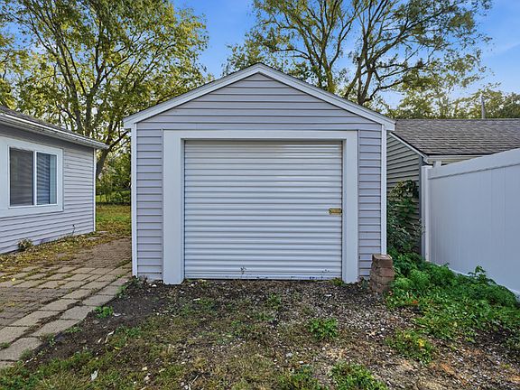 5th image of 2534 S 52nd St
