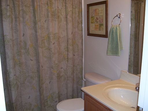 5th image of 103 Hurstfield Dr APT A