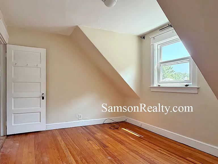 149 University Ave #3 — Photo 13
