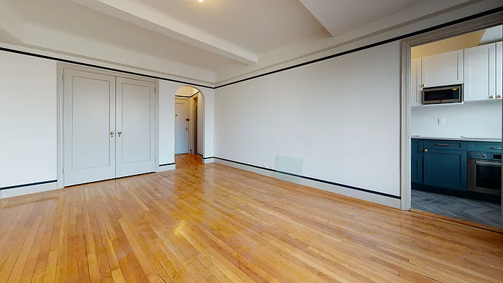 Rented by Bond New York | media 4