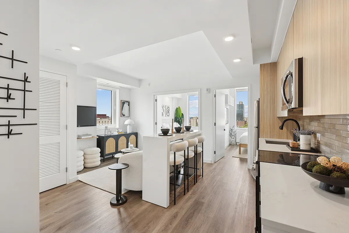 336 Douglass Street 15G