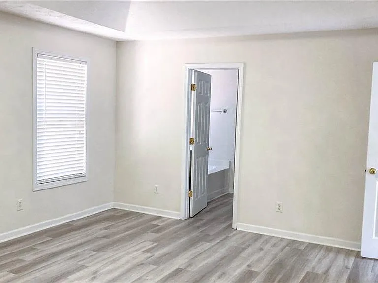 570 Sterling Pointe Ct — Photo 20