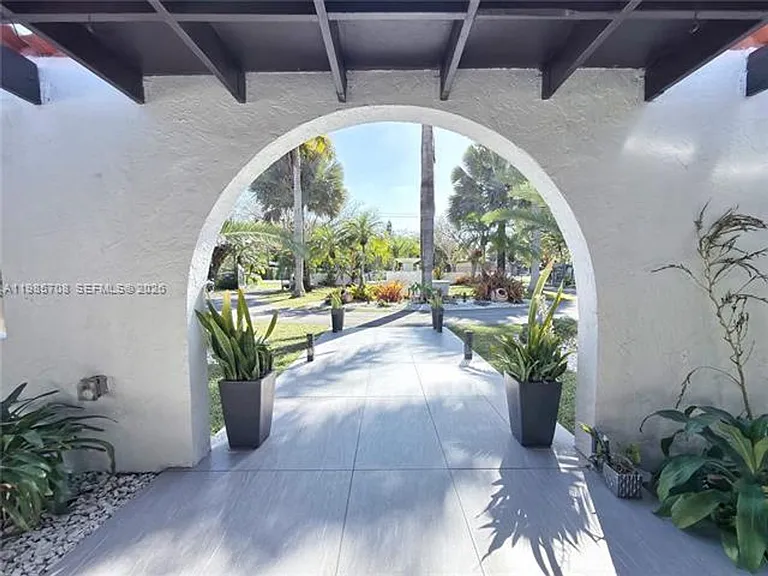 7925 SW 124th St — Photo 8