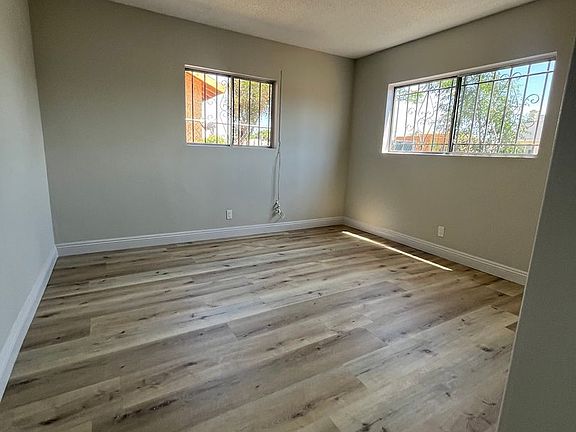 3rd image of 1225 W 90th St #1