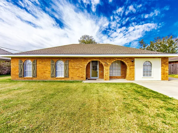 818 Oak Ln, Thibodaux, LA 70301